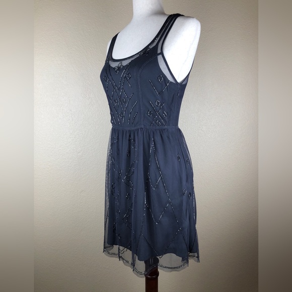 Abercrombie & Fitch Gray Beaded Mini Dress. Fully Lined. Size- XS - Picture 4 of 10